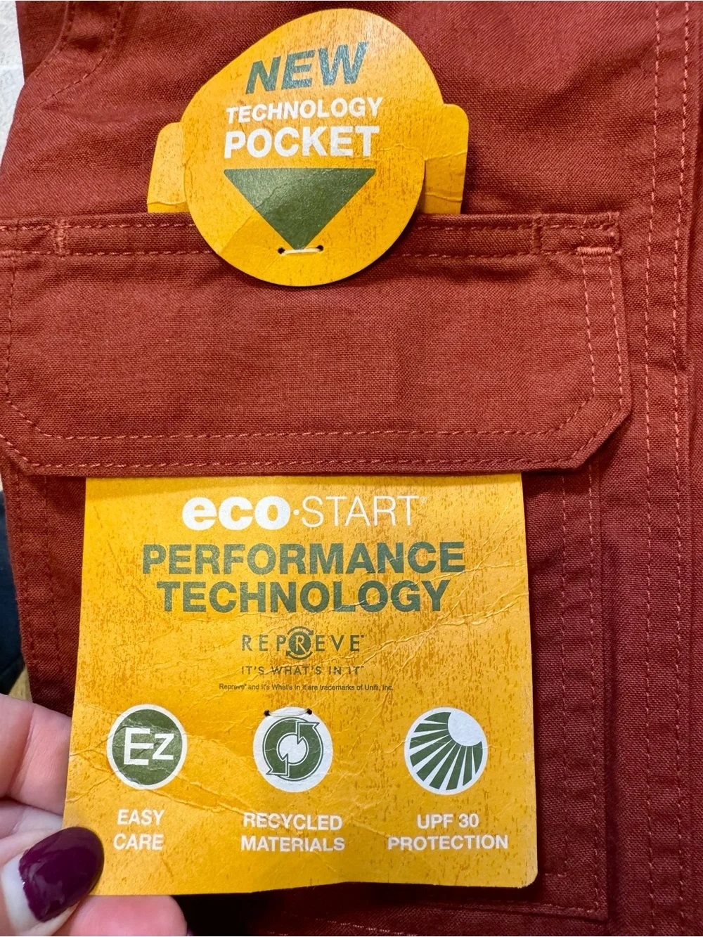 NWT Savane Men's Rust Red Cargo Shorts with Utility Pockets- Size 38”